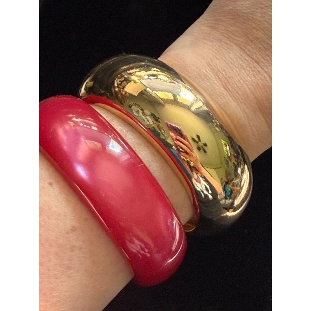 Lot of 2 Vintage 1980s Chunky Bangle Bracelets - Gold Tone & Red Lucite